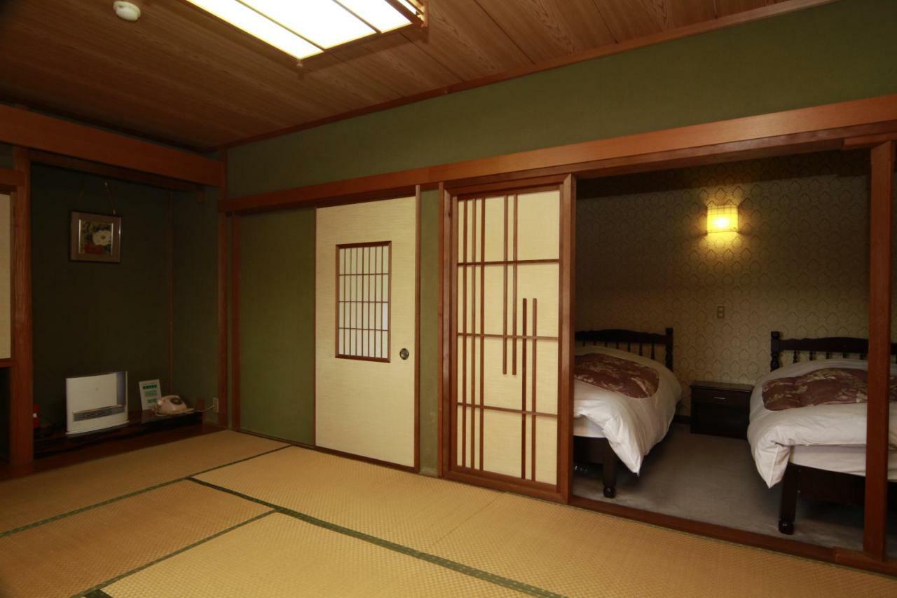Hasshoen Yumotokan Hotel Toki Екстериор снимка